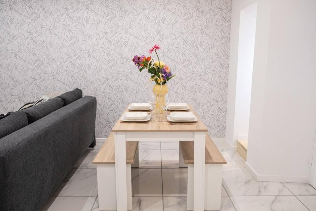 Renove - Wifi - Jardin - Centre De Apartamento